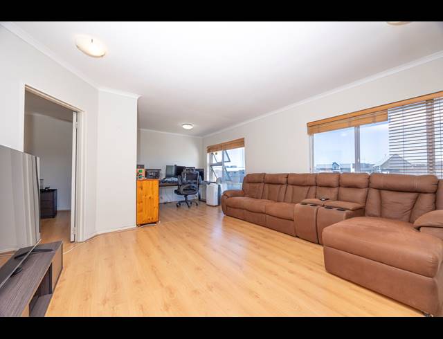 2 BEDROOM APARTMENT TO LET IN TYGER WATERFRONT